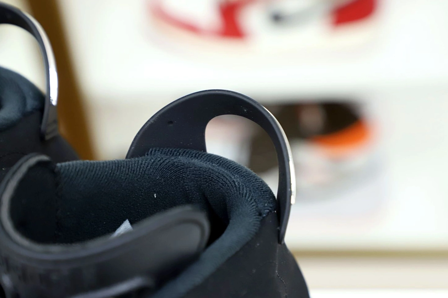 JORDAN CHROME 6 AIR 1211